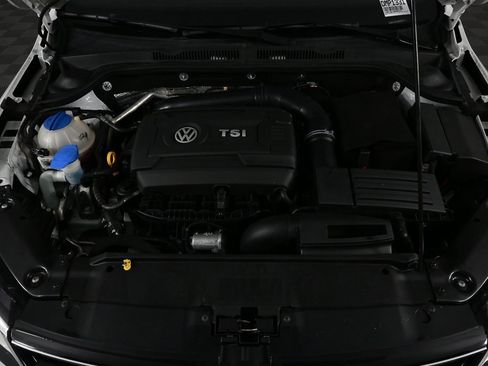 Used 2016 Volkswagen Jetta Sport image 30