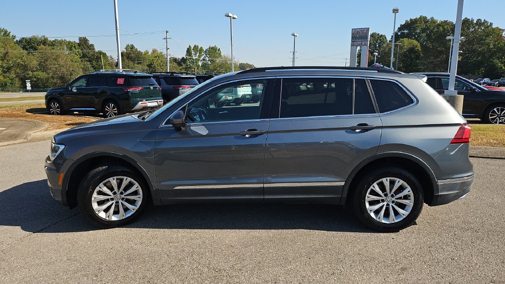 Used 2018 Volkswagen Tiguan SE FWD image 18