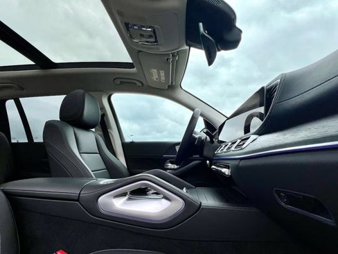 Certified 2026 Mercedes-Benz GLS 450 4MATIC image 17