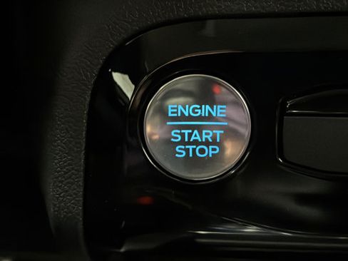 Used 2025 Ford Escape Platinum AWD/4WD image 22