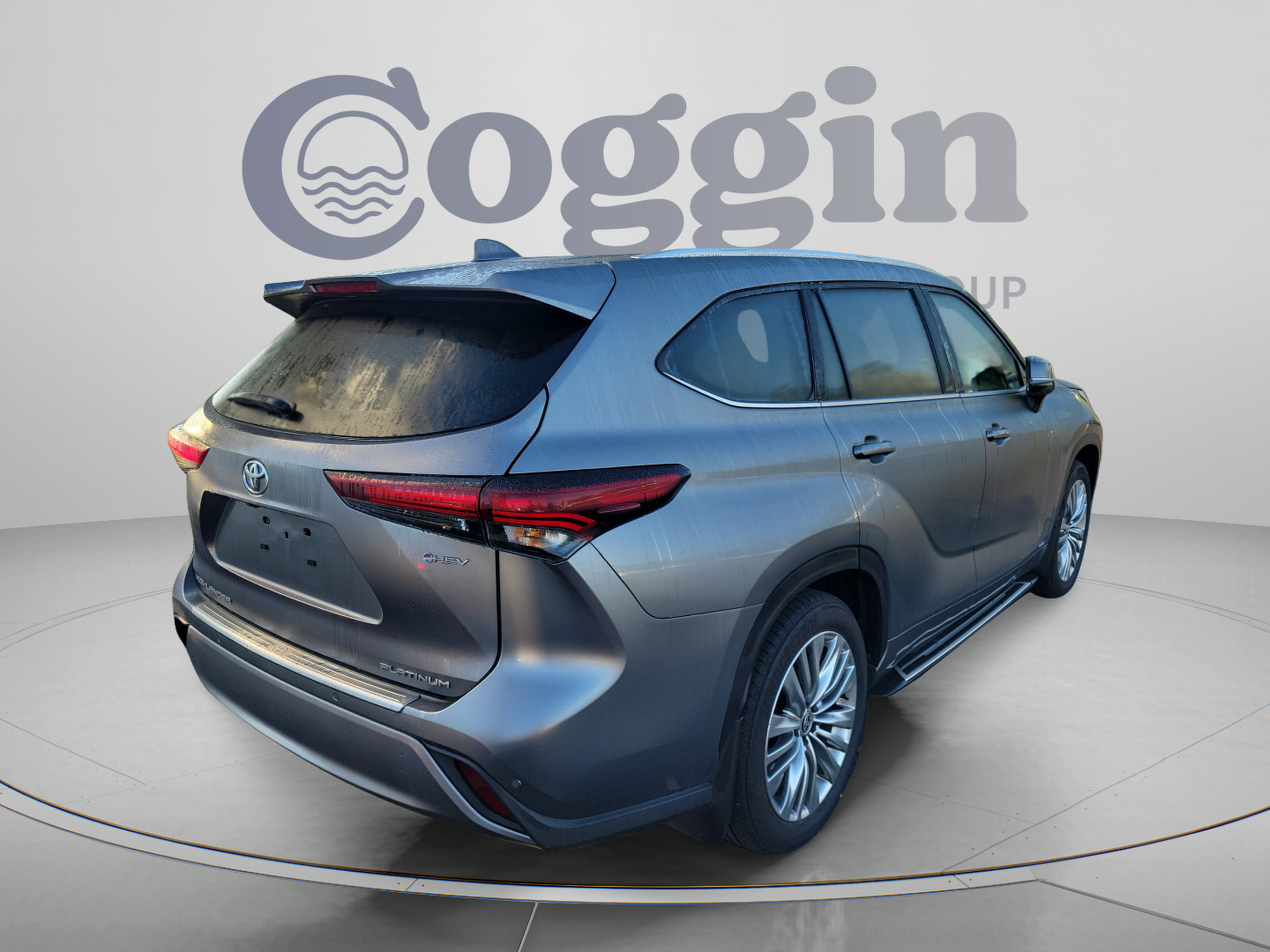 Certified 2026 Toyota Highlander Platinum AWD/4WD image 5