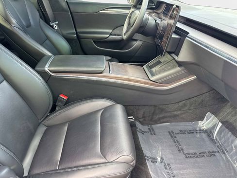 Used 2023 Tesla Model S image 23