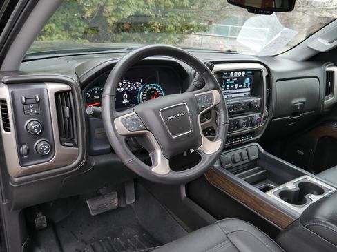 Used 2018 GMC Sierra 1500 Denali image 4