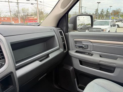 Used 2017 RAM 1500 Express w/ Black Ram 1500 Express Group image 22