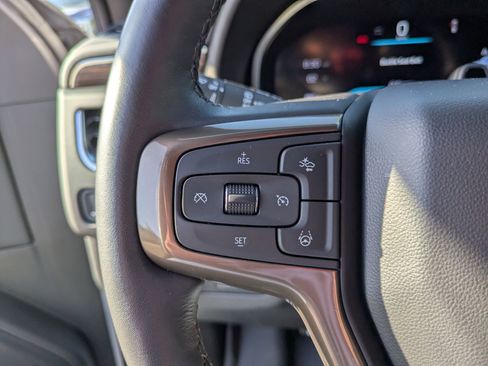 Used 2024 Chevrolet Tahoe High Country w/ Advanced Technology Package AWD/4WD image 19