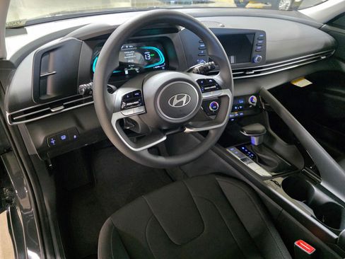 New 2026 Hyundai Elantra Blue image 24