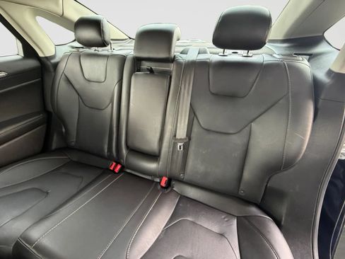 Used 2016 Ford Fusion Titanium FWD image 15