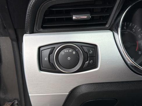 Used 2016 Ford Mustang Premium RWD image 11