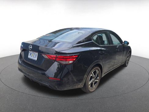 Used 2025 Nissan Sentra SV FWD image 5