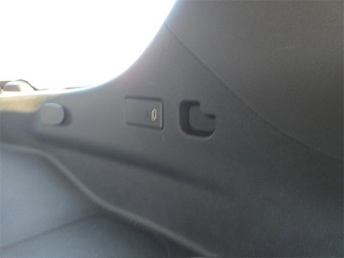 Used 2025 Chevrolet Tahoe LT image 42