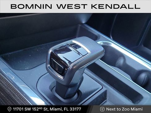 Used 2022 Chevrolet Silverado 1500 RST image 19