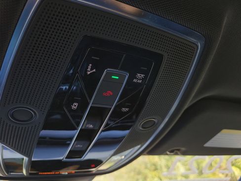 Used 2021 Audi A8 L 3.0T w/ Executive Plus Package image 19