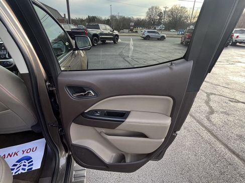 Used 2017 GMC Canyon SLT w/ Driver Alert Package image 15