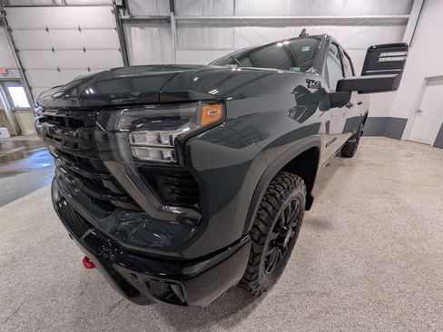 Used 2026 Chevrolet Silverado 2500 LTZ w/ Trail Boss Package AWD/4WD image 6