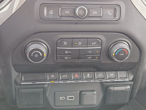 Used 2022 Chevrolet Silverado 1500 Custom RWD image 19
