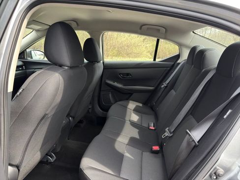 Used 2025 Nissan Sentra SV FWD image 21