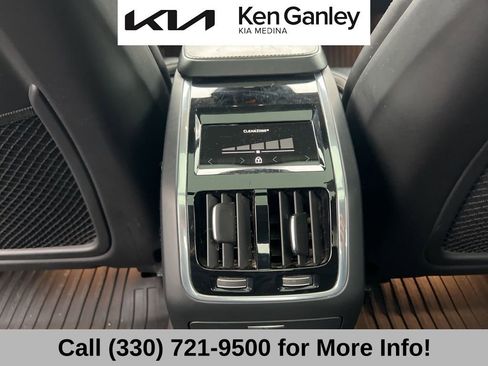 Used 2018 Volvo S90 T6 Inscription w/ Convenience Package image 44