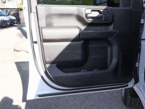 Used 2022 Chevrolet Silverado 2500 Custom w/ Gooseneck/5TH Wheel Package image 18