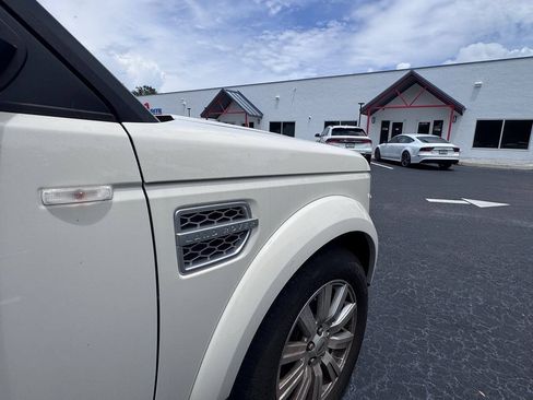 Used 2010 Land Rover LR4 HSE LUX AWD/4WD image 21