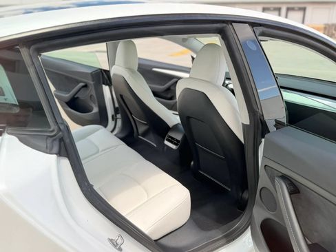 Used 2023 Tesla Model 3 Standard Range RWD image 22