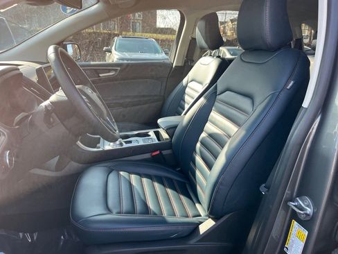 Used 2024 Ford Edge SEL w/ Sport Appearance Package AWD/4WD image 9