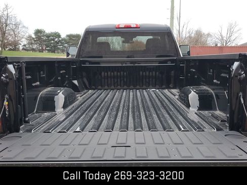 New 2025 GMC Sierra 2500 SLE w/ SLE Convenience Package image 24