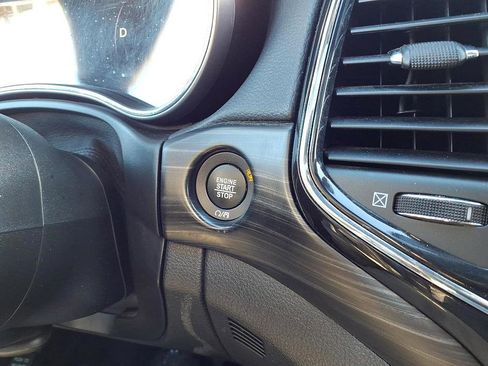 Used 2021 Jeep Grand Cherokee Freedom Edition image 30