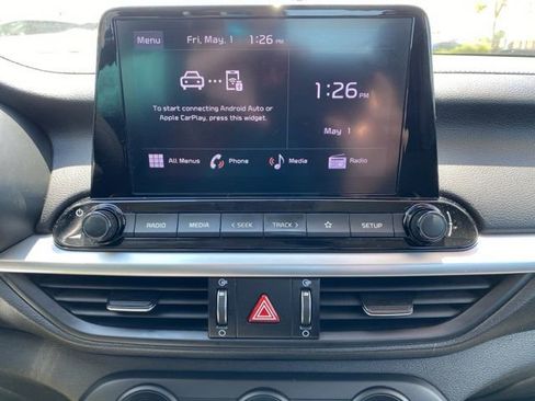 Used 2024 Kia Forte LXS w/ LXS Technology Package FWD image 7