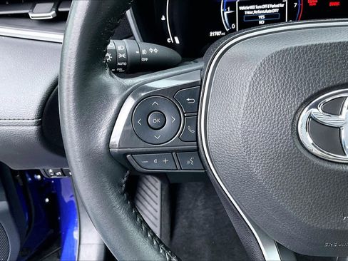 Certified 2024 Toyota Corolla Cross XLE image 22