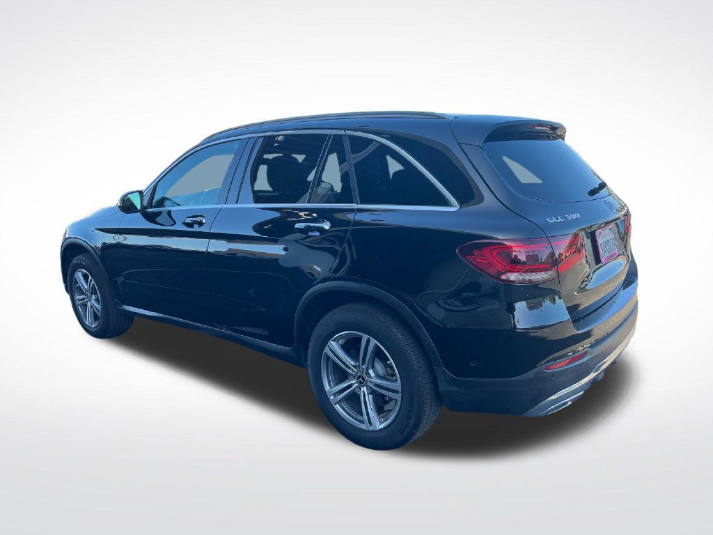 Used 2022 Mercedes-Benz GLC 300 image 3