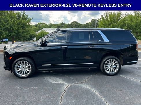 Used 2024 Cadillac Escalade ESV Premium Luxury w/ Performance Package AWD/4WD image 12