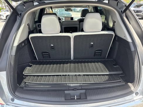 Used 2023 Acura MDX SH-AWD w/ Technology Package image 43