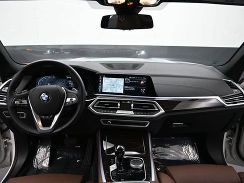 Used 2023 BMW X5 xDrive40i w/ Premium Package AWD/4WD image 15