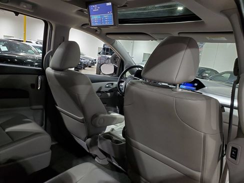 Used 2016 Honda Odyssey Touring image 21