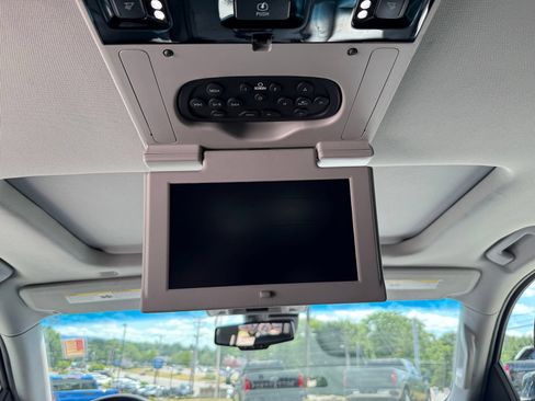 Used 2019 Chevrolet Tahoe LT AWD/4WD image 25