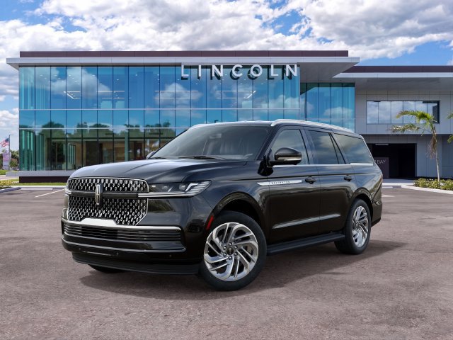 New 2027 Lincoln Navigator Premiere RWD image 2