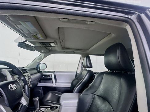 Used 2011 Toyota 4Runner SR5 image 23
