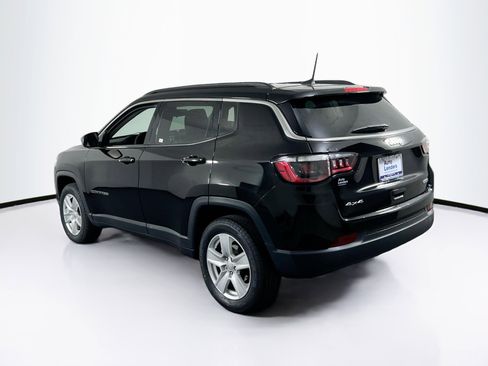 Used 2022 Jeep Compass Latitude image 7