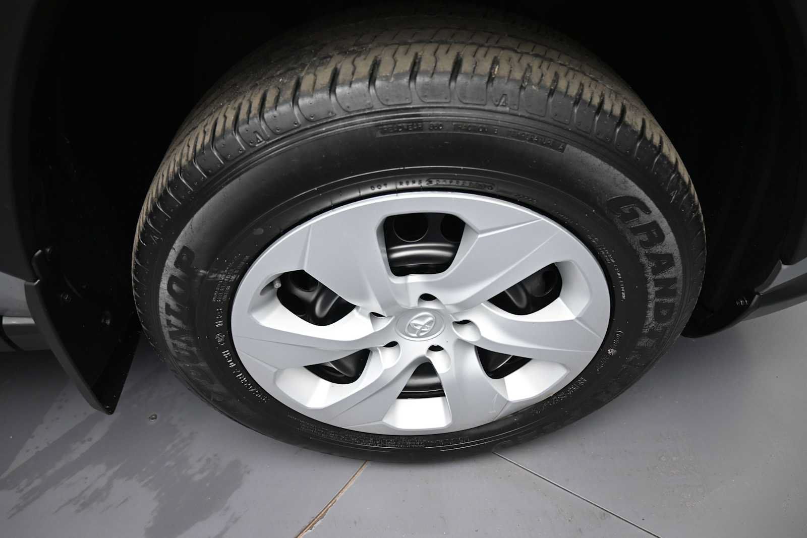 Certified 2023 Toyota RAV4 LE AWD/4WD image 12