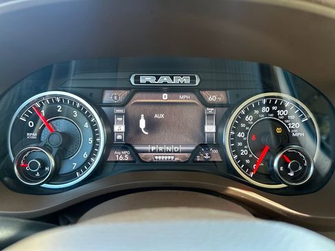 Used 2019 RAM 1500 Laramie image 14