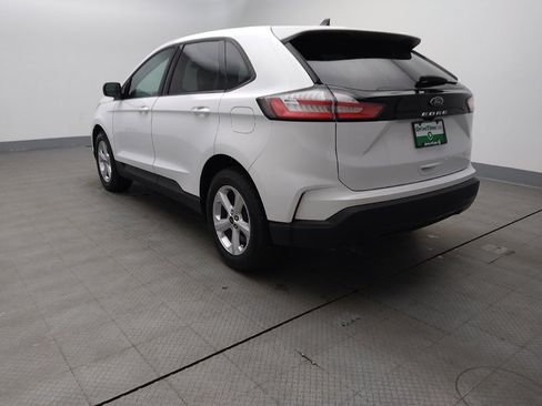 Used 2024 Ford Edge SE image 5