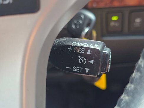 Used 2015 Toyota Tundra 1794 Edition AWD/4WD image 33