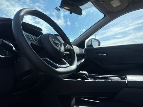 Certified 2023 Nissan Rogue SV FWD image 39