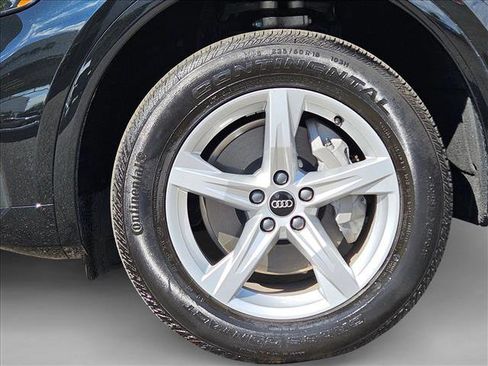 Used 2023 Audi Q5 2.0T Premium w/ Convenience Package image 21