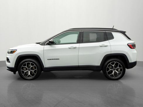 Used 2025 Jeep Compass Limited AWD/4WD image 4