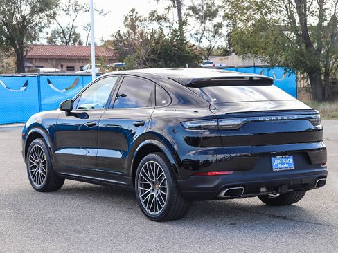 Used 2021 Porsche Cayenne Coupe image 7