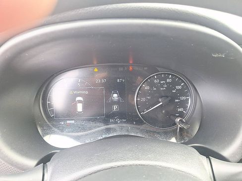Used 2024 Nissan Kicks SV FWD image 14