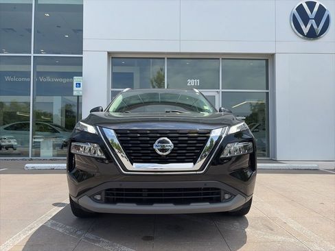 Used 2021 Nissan Rogue SL w/ Premium Package FWD image 2