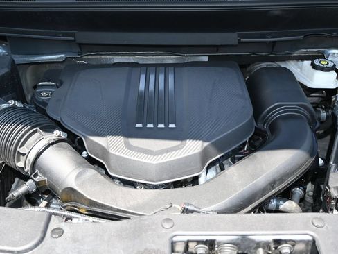 Used 2024 Chevrolet Traverse LT FWD image 40