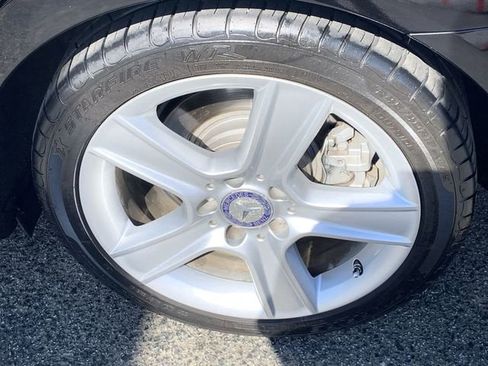 Used 2011 Mercedes-Benz C 300 Sedan image 32